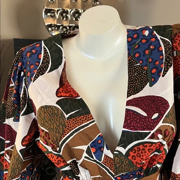 Farm Rio by Anthropologie Women’s Leaf Print Long Sleeve Dress - Picture 5 of 7